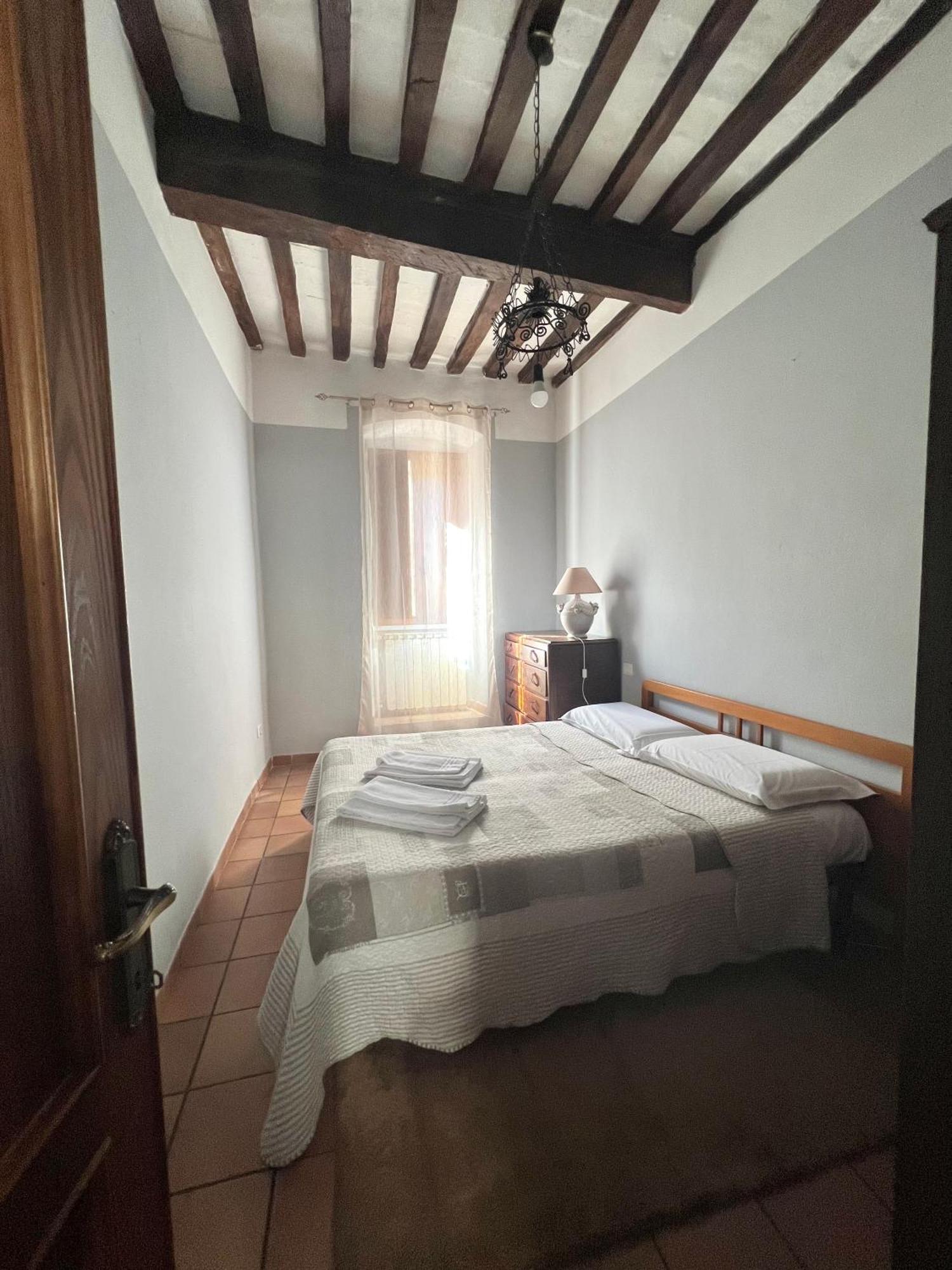 Locanda Del Duca Губио Екстериор снимка