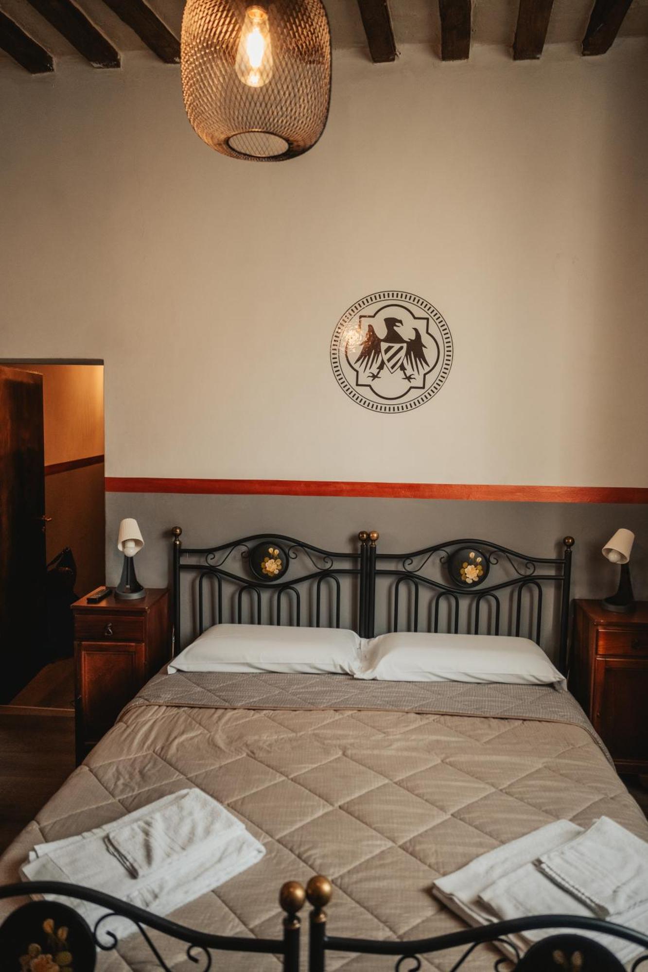 Locanda Del Duca Губио Екстериор снимка